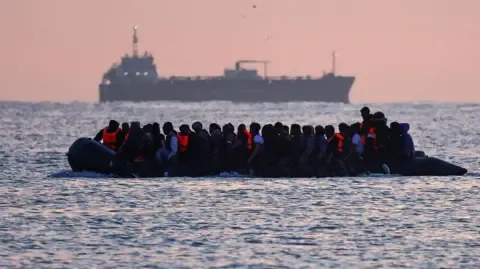 First Asylum Seeker Returned to France Under Fresh Exchange Policy